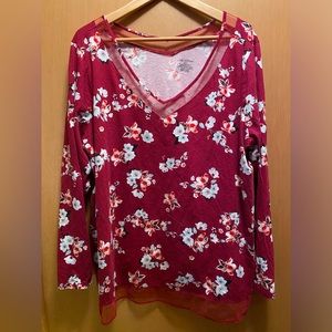 EUC Lane Bryant women’s plus size long sleeve T size 18/20